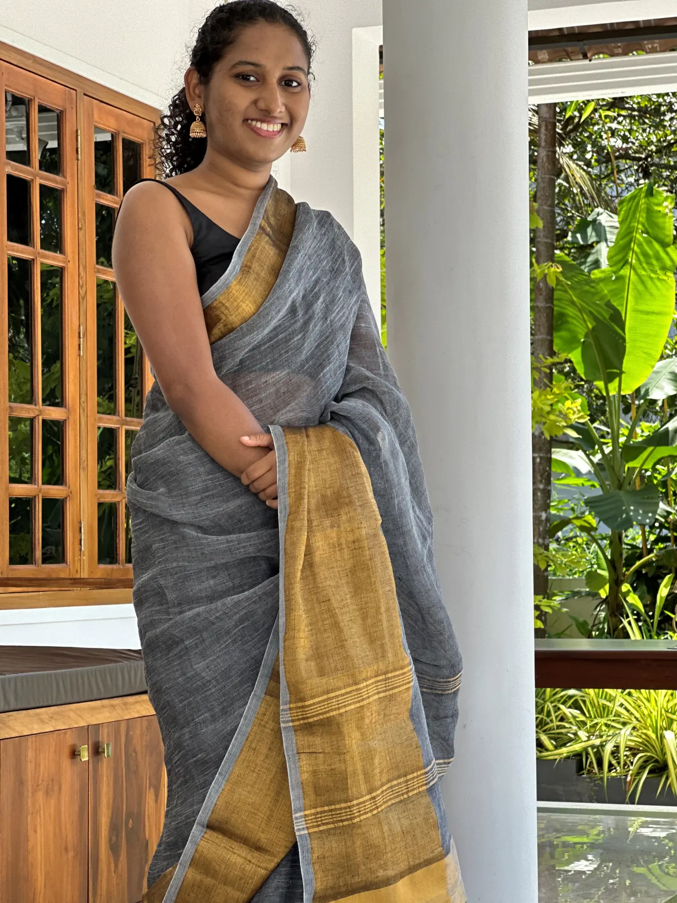 Handloom Linen Cotton Saree With Golden Tissue Zari Border Pls006 1